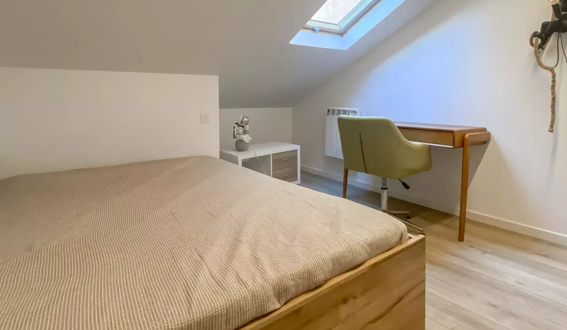 Bayonne à deux pas de la Gare - Duplex de 68 m² habitable entièrement rénové en 2022 plein sud au 1er et dernier étage