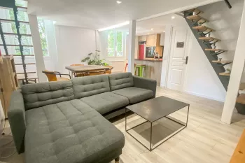 Bayonne à deux pas de la Gare - Duplex de 68 m² habitable entièrement rénové en 2022 plein sud au 1er et dernier étage