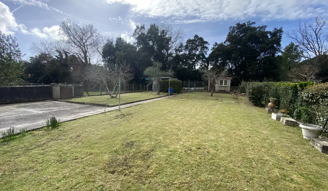 Tarnos au calme, côté de la plage - Terrain à bâtir plat de 460 m² avec viabilisation en bordure pour un projet sympa!