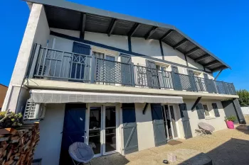 Bayonne entre le Grand Basque et St Esprit - Potentiel à revendre pour cette maison de 133 m², 3 chambres + F2 bis indépendant de 51 m² + atelier de 55 m²  