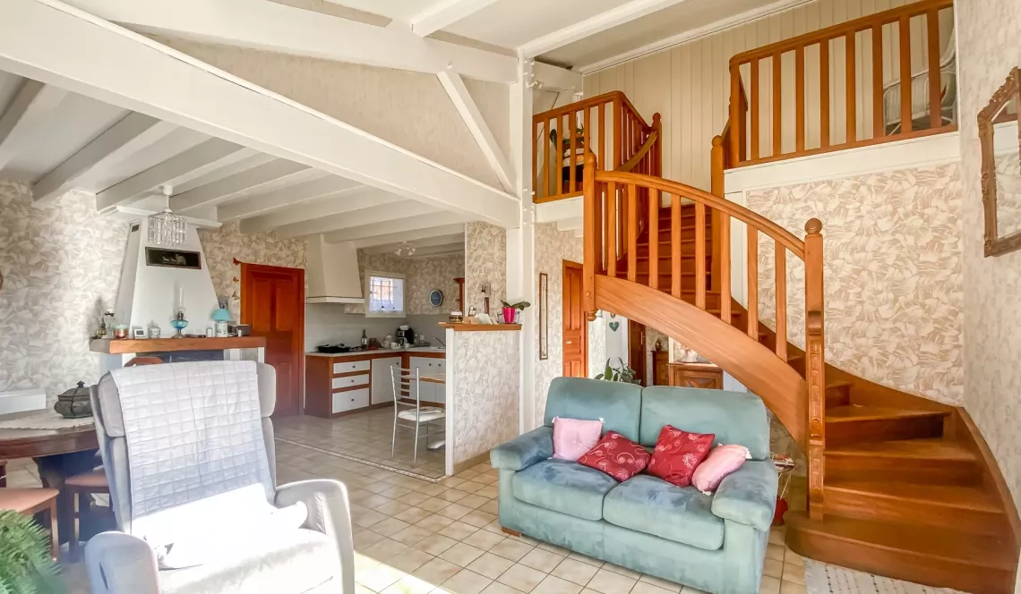 Tarnos proximité de Bayonne - Au calme, maison des années 85 de 112 m² habitable, double garage sur 544 m² de terrain