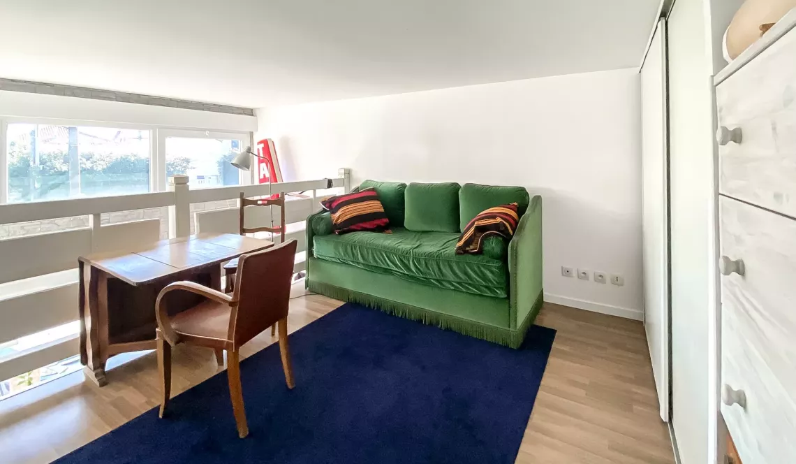 Biarritz le Braou - Adorable appartement type loft de 73 m² habitable, pièce de vie de + de 30 m², cuisine américaine, 1 bureau, 1 chambre et une salle d’eau 