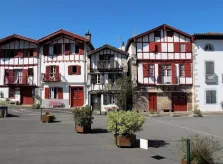 4 Plus beaux villages de France au Pays Basque.