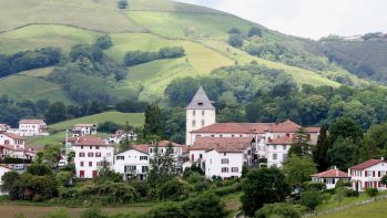 4 Plus beaux villages de France au Pays Basque.