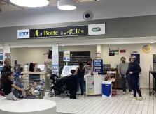 Venez récupérer votre calendrier DONZACQ IMMO 2024 aux boutiques des Leclerc Anglet et Bayonne