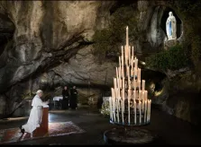 LA PAPE LEON XIV en France, à Paris et Lourdes!