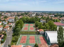 BELLE VIDEO de notre TENNIS CLUB D’ANGLET, vu d’en haut!