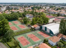 BELLE VIDEO de notre TENNIS CLUB D’ANGLET, vu d’en haut!